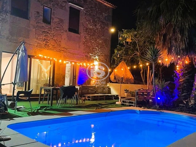 Casa gallega con estilo moderno situada en el entorno del Pazo de Rubianes - Vilagarcía de Arousa