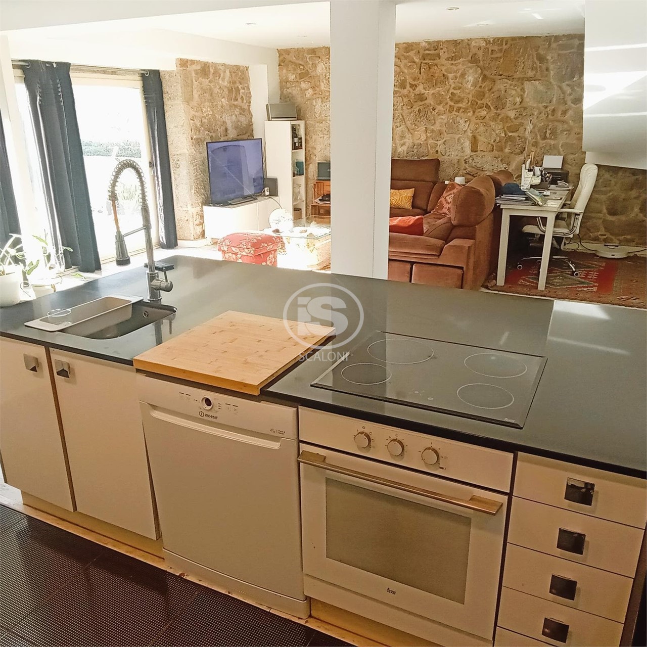 Foto 6 Casa gallega con estilo moderno situada en el entorno del Pazo de Rubianes